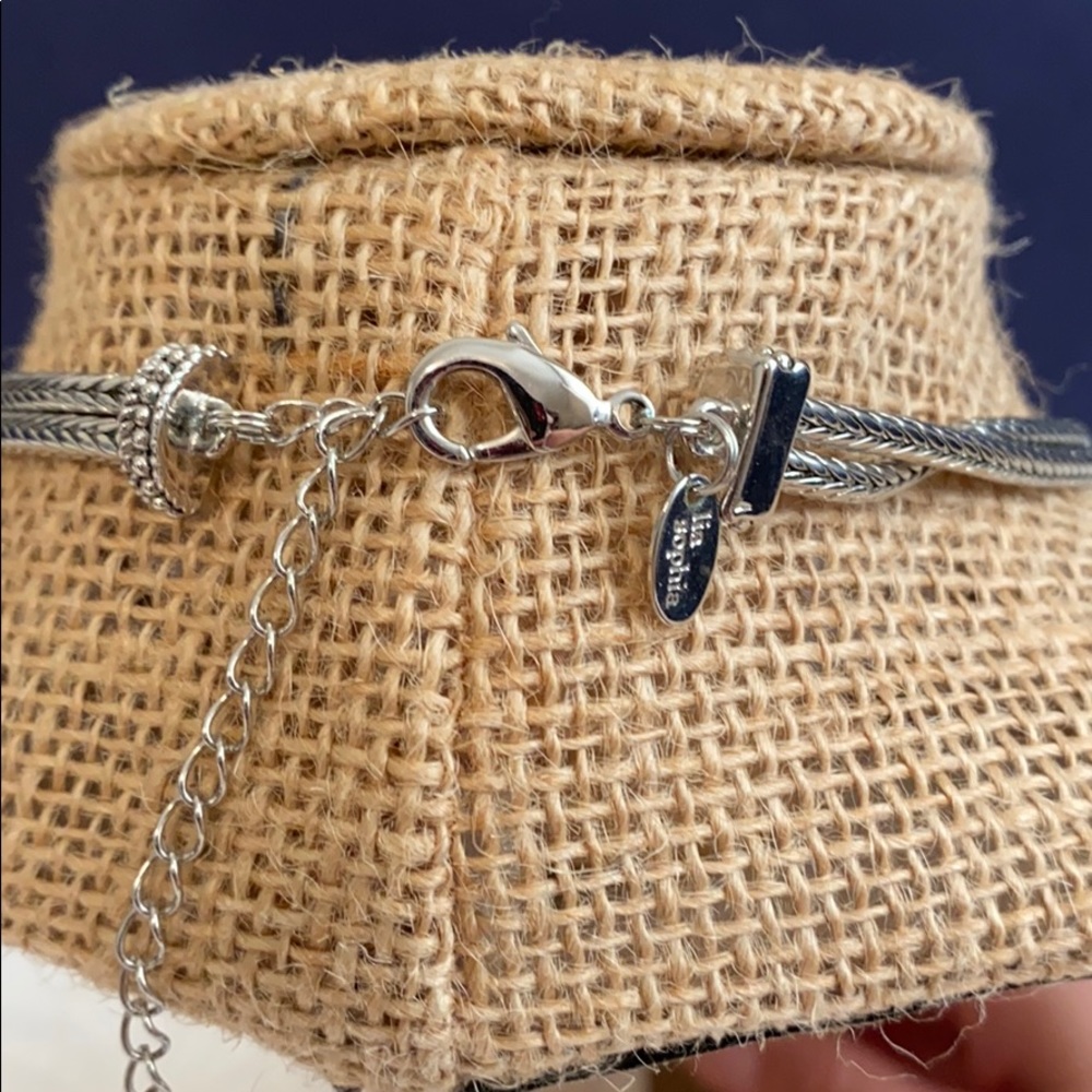 Lia Sophia Necklace - Picture 3 of 6